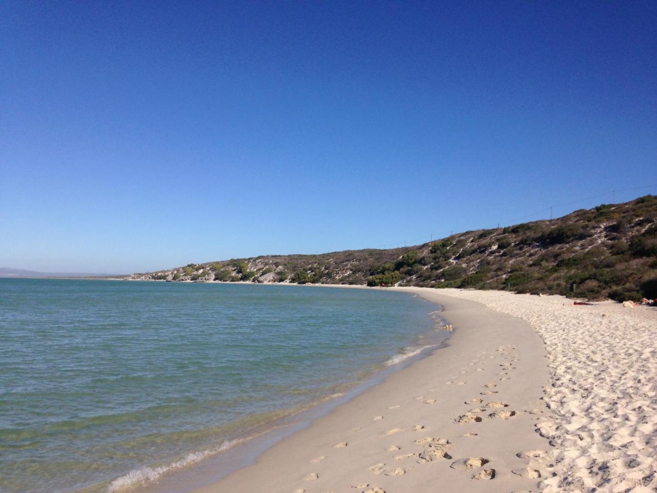 Perfect 10 - 10 To 13 Sleeper Luxury Holiday Home Breakage Deposit Of R2500 Per Weekend Lease ลางเงอบาน ภายนอก รูปภาพ